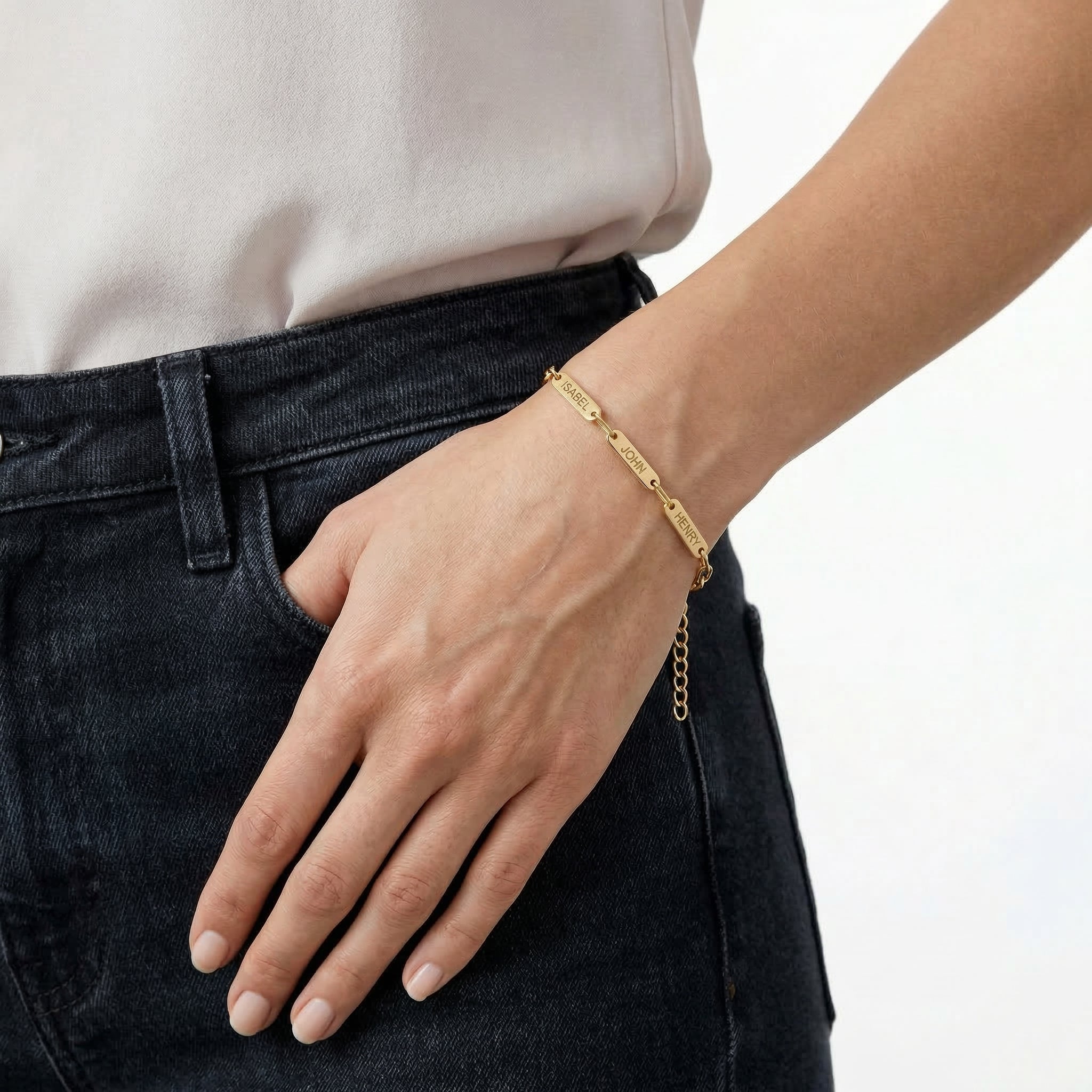 One Moment Link Chain Bracelet